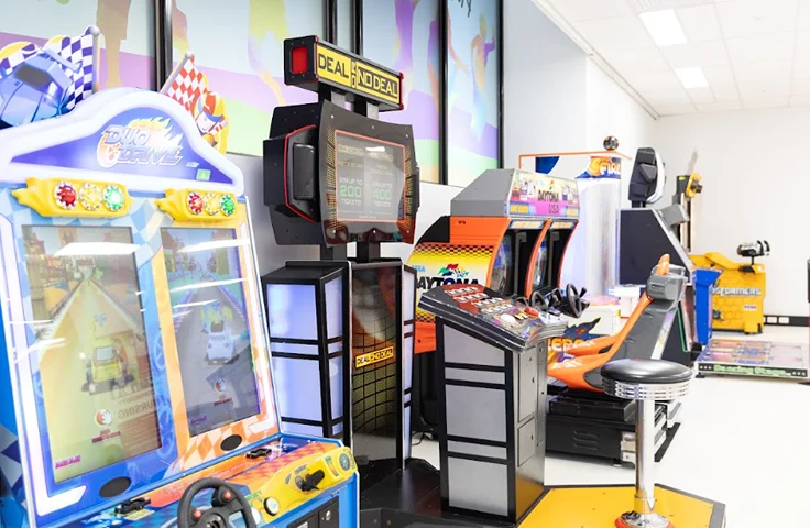 colourful arcade game machines offering kids’ activities and school holiday fun in Ipswich and Springfield